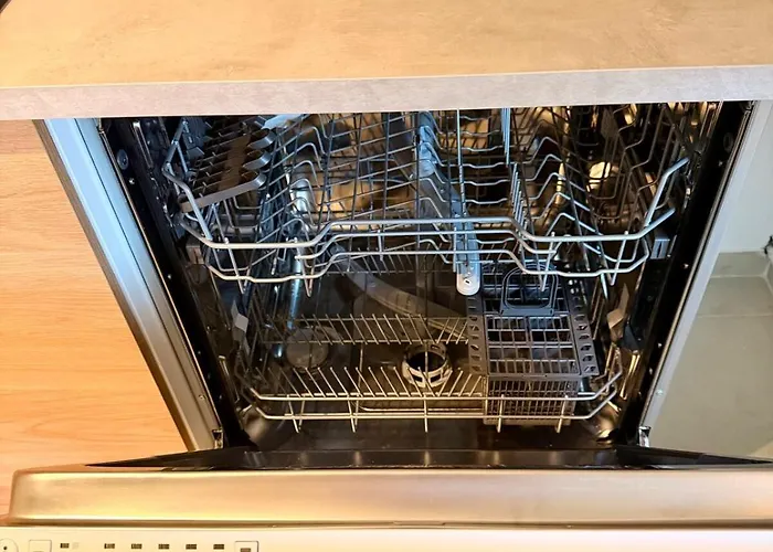 Ochtum - 2 Bedroom - Comfort & Style